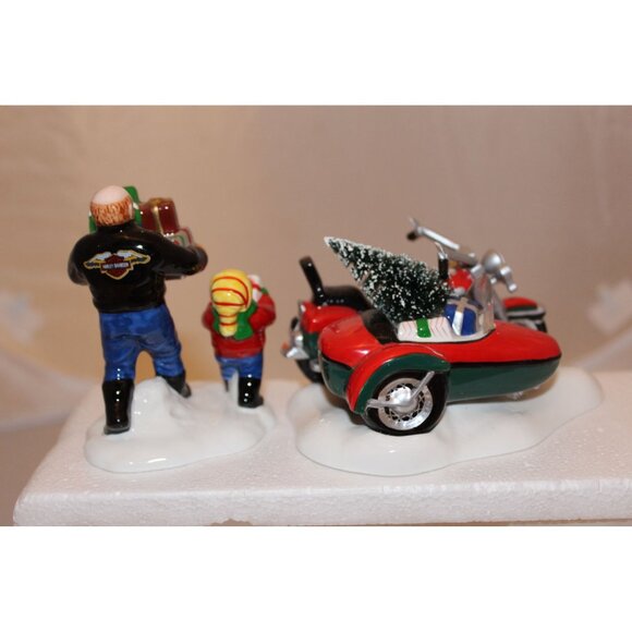 Dept 56 Snow Village - A Harley Davidson Christmas - Picture 2 of 5